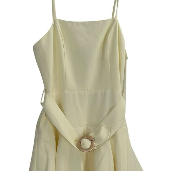 Mac Duggal Ieena NWT Ruffle Tiered Buckle Detail Dress in Cream Size 8 - Picture 8 of 16